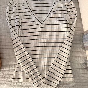 Evereve Black and White Striped V-Neck Long Sleeve Top
